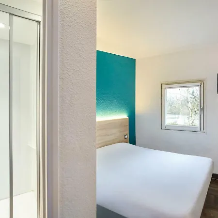 Hotelf1 Annecy Hotel *