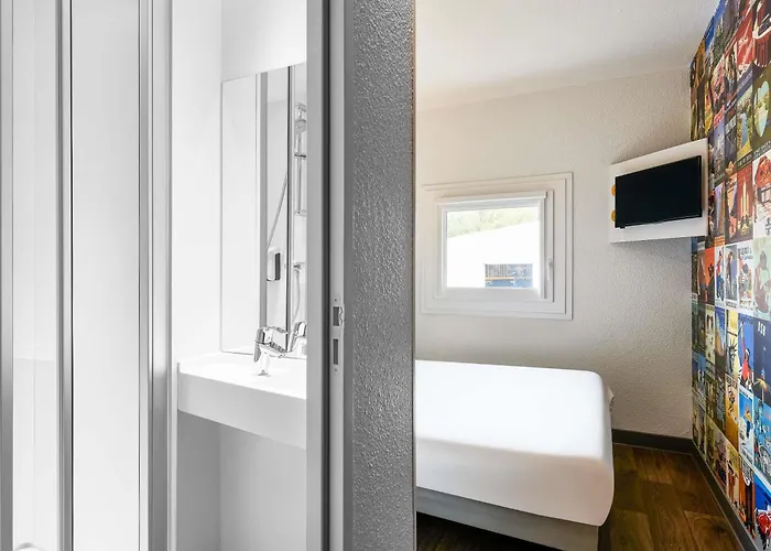 Hotel Hotelf1 Annecy Argonay