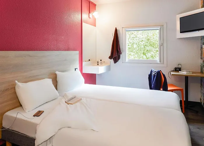 Hotelf1 Annecy Hotel *