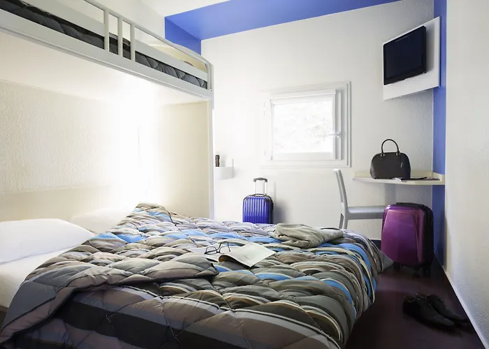 Hotelf1 Annecy Hotel *