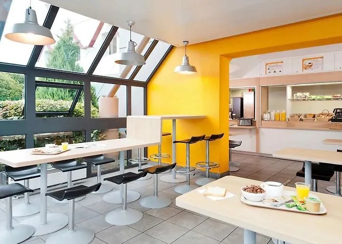 Hotel Hotelf1 Annecy *