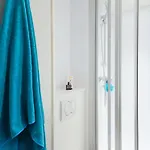 Hotell Hotelf1 Annecy