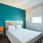 Hotel Hotelf1 Annecy