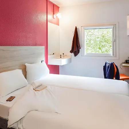 Sche Hotelf1 Annecy Hotel *