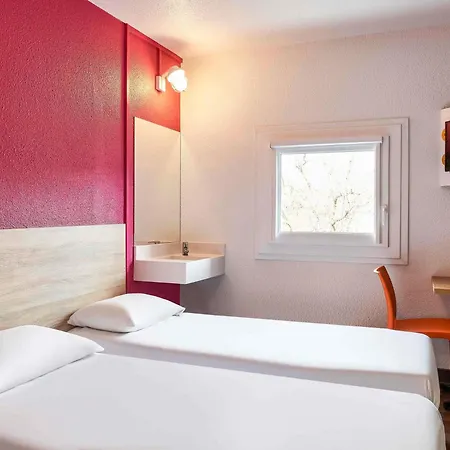 Hotel Hotelf1 Annecy